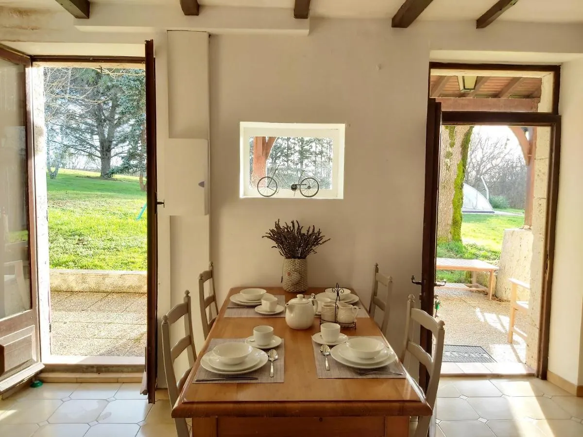 Gite Tissendie Bourg-de-Visa Holiday home